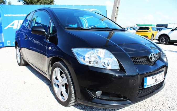 Toyota Auris cena 25900 przebieg: 198000, rok produkcji 2009 z Goniądz małe 379